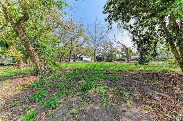 820 S BENEVA ROAD, Sarasota, FL 34232