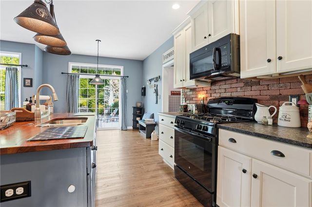 4912 Reston Drive, Forks Twp, PA 18040