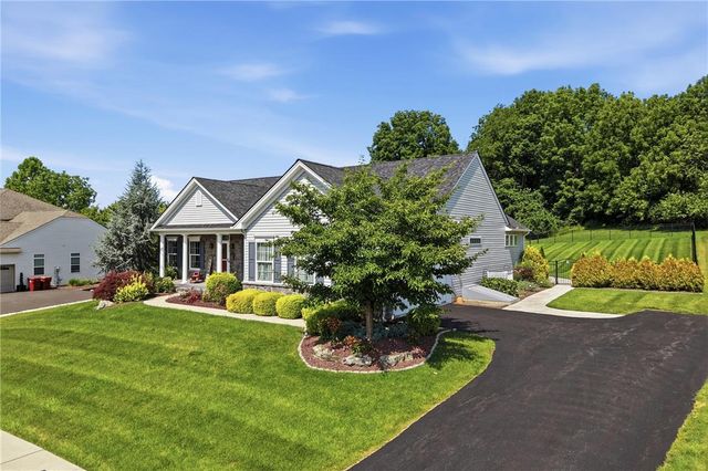 4912 Reston Drive, Forks Twp, PA 18040
