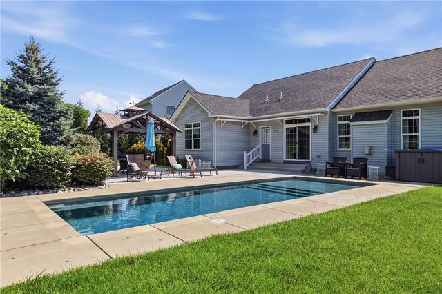 4912 Reston Drive, Forks Twp, PA 18040
