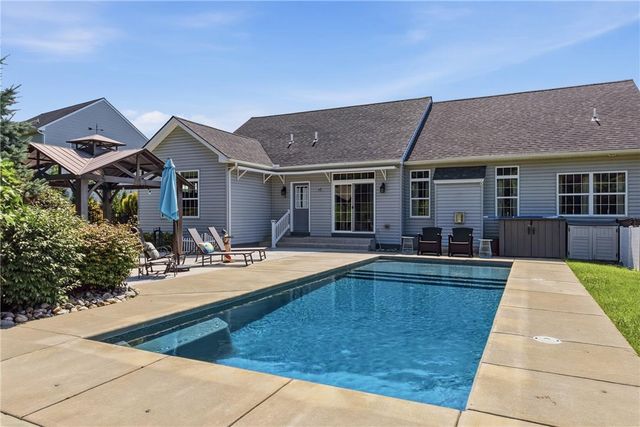 4912 Reston Drive, Forks Twp, PA 18040