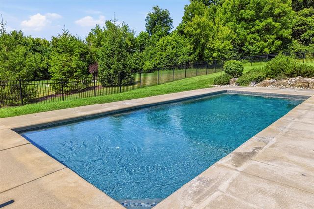 4912 Reston Drive, Forks Twp, PA 18040