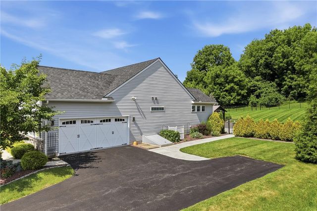 4912 Reston Drive, Forks Twp, PA 18040