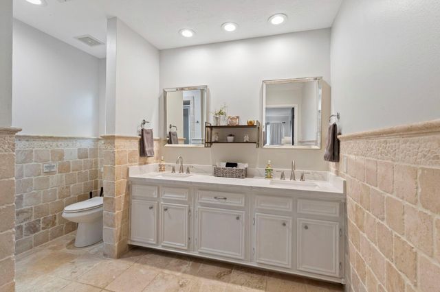 623 Hickory Ridge Drive, Shenandoah, TX 77381