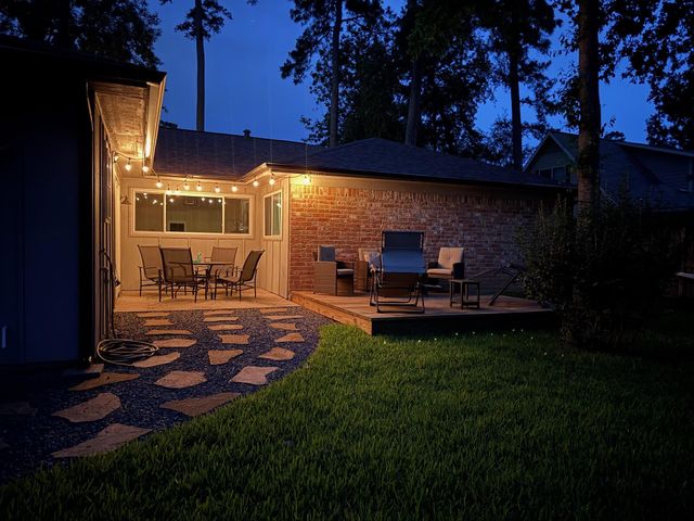 623 Hickory Ridge Drive, Shenandoah, TX 77381