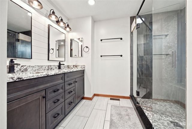 800 Autumn Court, Trenton, OH 45067