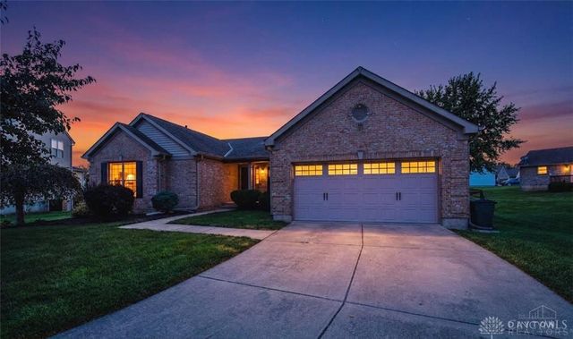 800 Autumn Court, Trenton, OH 45067