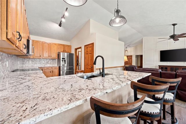 800 Autumn Court, Trenton, OH 45067