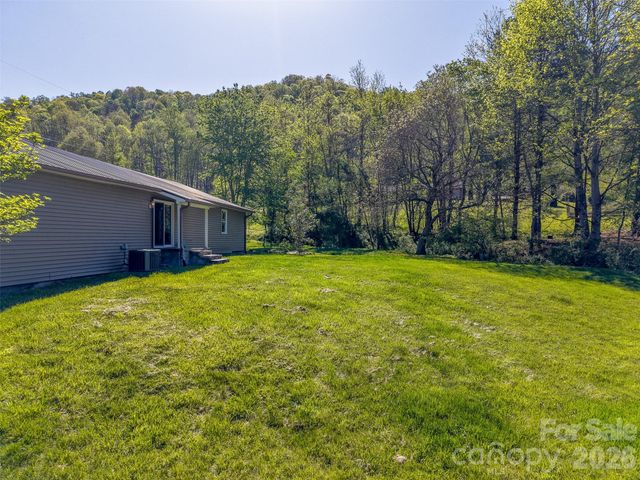 160 Canter Lane, Sylva, NC 28779