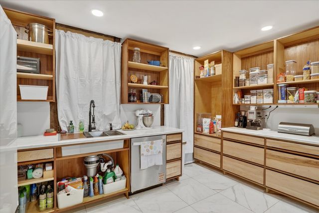 628 Buchanan Street, Belvidere, IL 61008