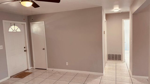 5227 SW 94th Avenue, Cooper City, FL 33328