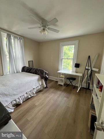 213 ARDMORE AVE, Ardmore, PA 19003
