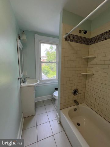 213 ARDMORE AVE, Ardmore, PA 19003