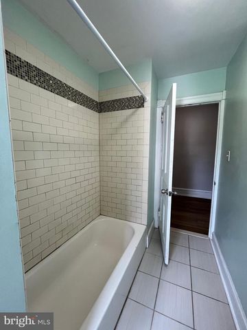 213 ARDMORE AVE, Ardmore, PA 19003