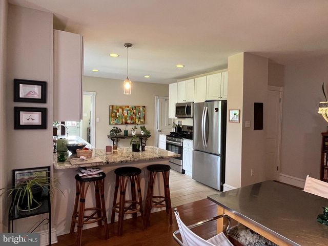 213 ARDMORE AVE, Ardmore, PA 19003