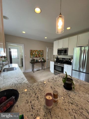 213 ARDMORE AVE, Ardmore, PA 19003