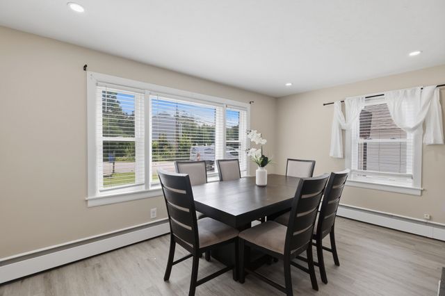 229 Whalom Rd, Lunenburg, MA 01462