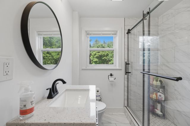 229 Whalom Rd, Lunenburg, MA 01462