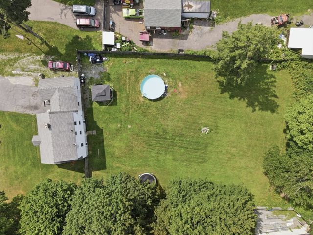 229 Whalom Rd, Lunenburg, MA 01462