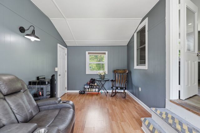 229 Whalom Rd, Lunenburg, MA 01462