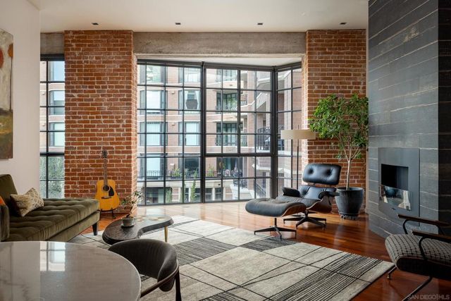 500 W Harbor 1601, San Diego, CA 92101