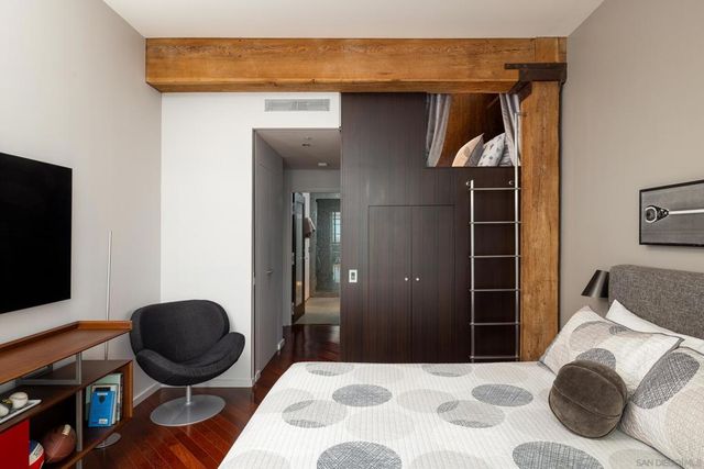 500 W Harbor 1601, San Diego, CA 92101