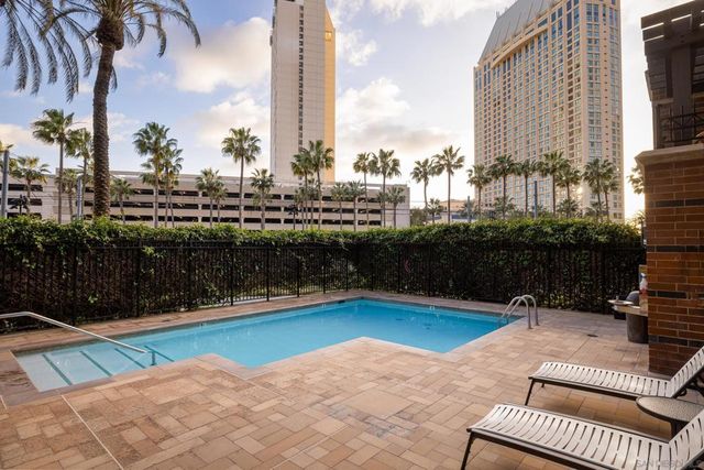 500 W Harbor 1601, San Diego, CA 92101