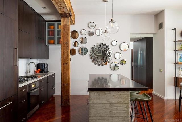 500 W Harbor 1601, San Diego, CA 92101