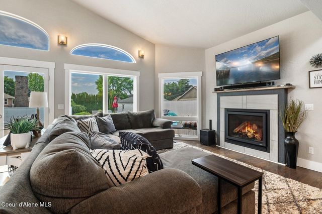 450 E MILES AVE, Hayden, ID 83835