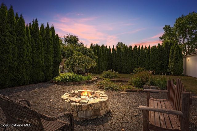 450 E MILES AVE, Hayden, ID 83835