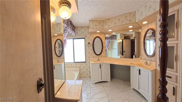 5541 Tres Piedras Road, Las Vegas, NV 89122