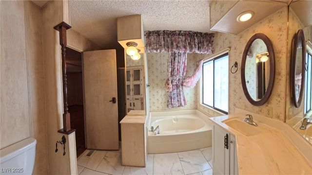 5541 Tres Piedras Road, Las Vegas, NV 89122