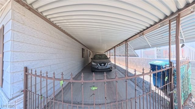 5541 Tres Piedras Road, Las Vegas, NV 89122
