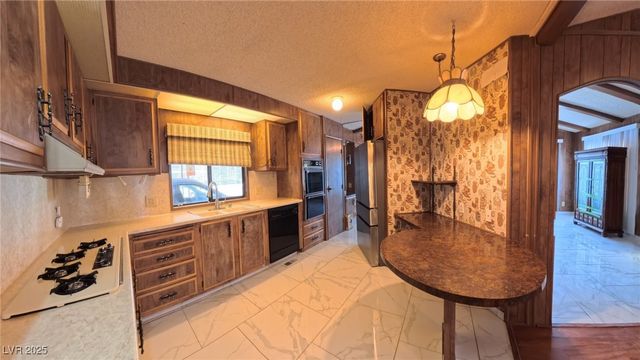 5541 Tres Piedras Road, Las Vegas, NV 89122