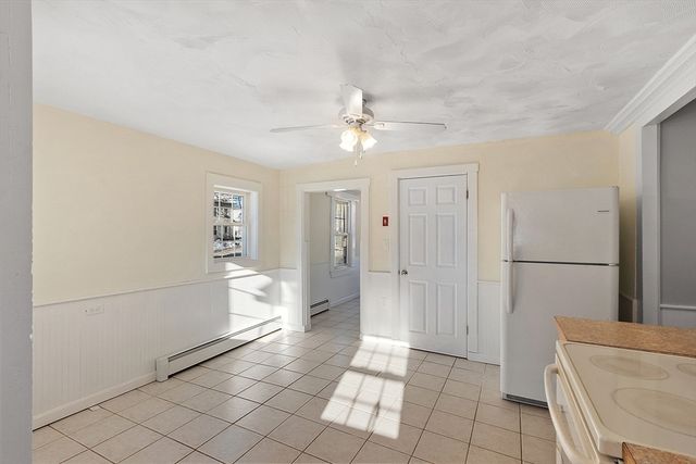 88 Baker St, Gardner, MA 01440