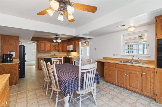 216 Deerfield BLVD, Hampton, VA 23666