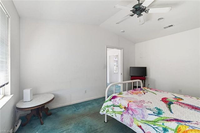 216 Deerfield BLVD, Hampton, VA 23666