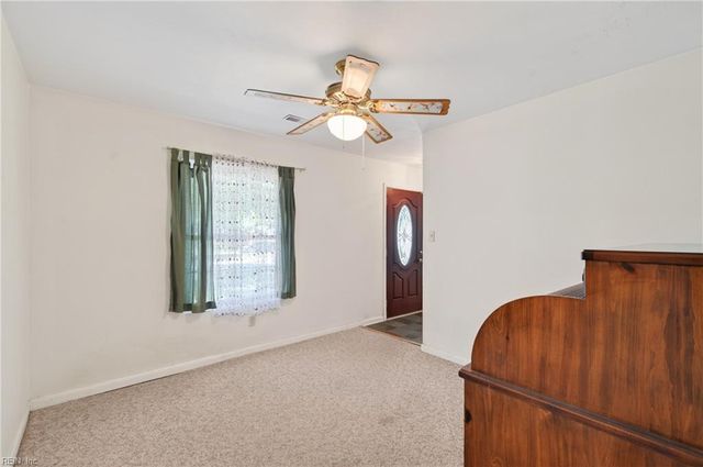 216 Deerfield BLVD, Hampton, VA 23666