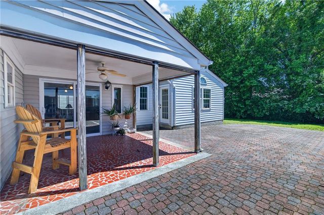 216 Deerfield BLVD, Hampton, VA 23666