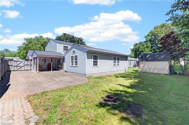 216 Deerfield BLVD, Hampton, VA 23666