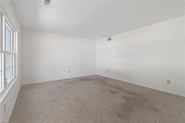 216 Deerfield BLVD, Hampton, VA 23666