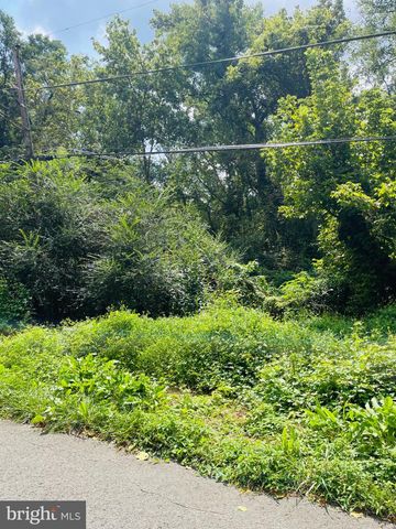 1701 LEE RD, Fort Washington, MD 20744