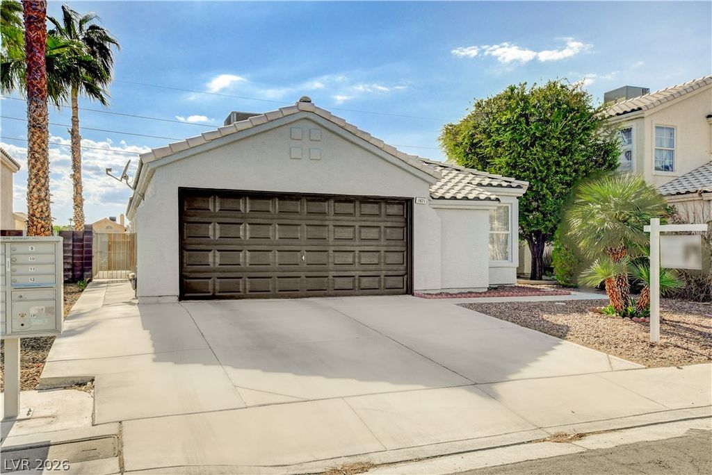 1621 Raspberry Hill Road, Las Vegas, NV 89142 — exterior