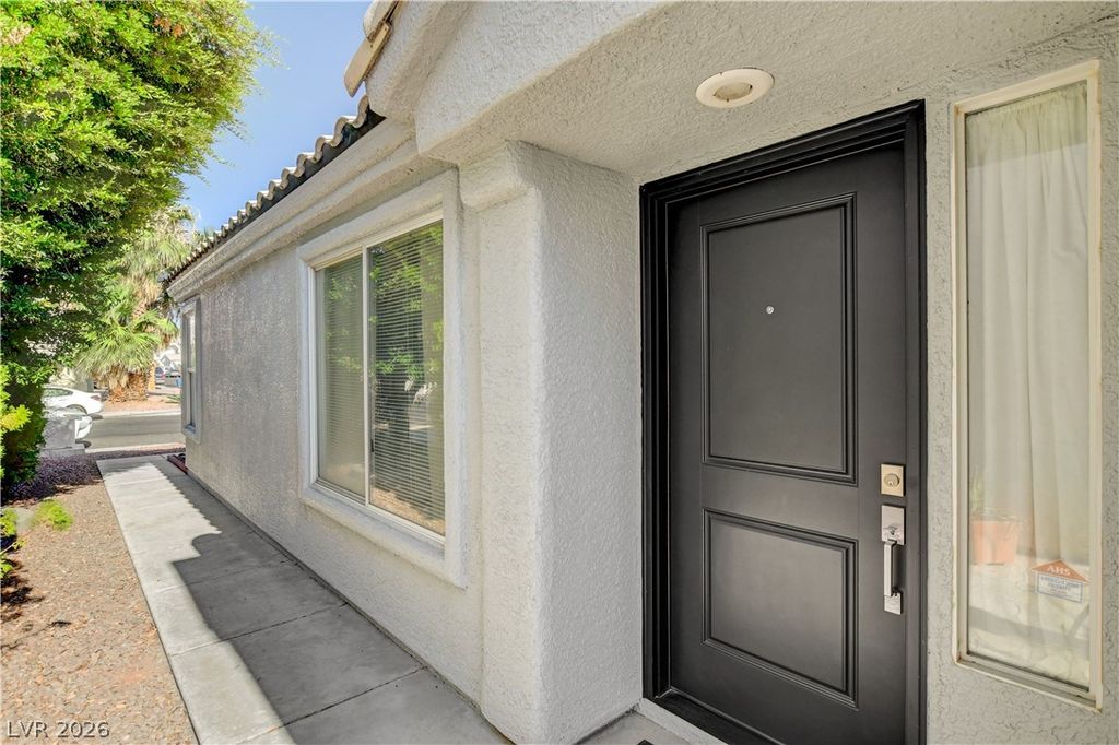 1621 Raspberry Hill Road, Las Vegas, NV 89142 — photo 3