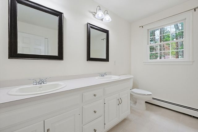 9 Hunter Lane, Medway, MA 02053