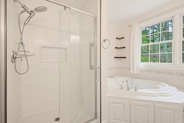 9 Hunter Lane, Medway, MA 02053