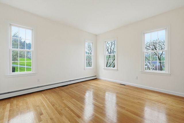 9 Hunter Lane, Medway, MA 02053