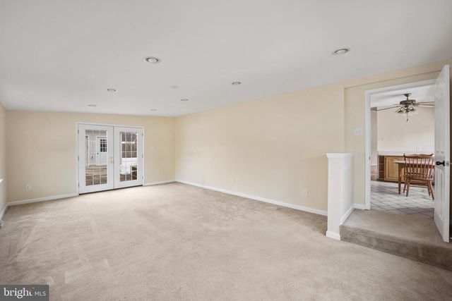 32 ARGYLE RD, Newark, DE 19713