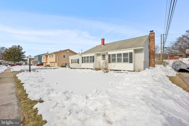 32 ARGYLE RD, Newark, DE 19713