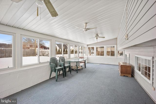 32 ARGYLE RD, Newark, DE 19713